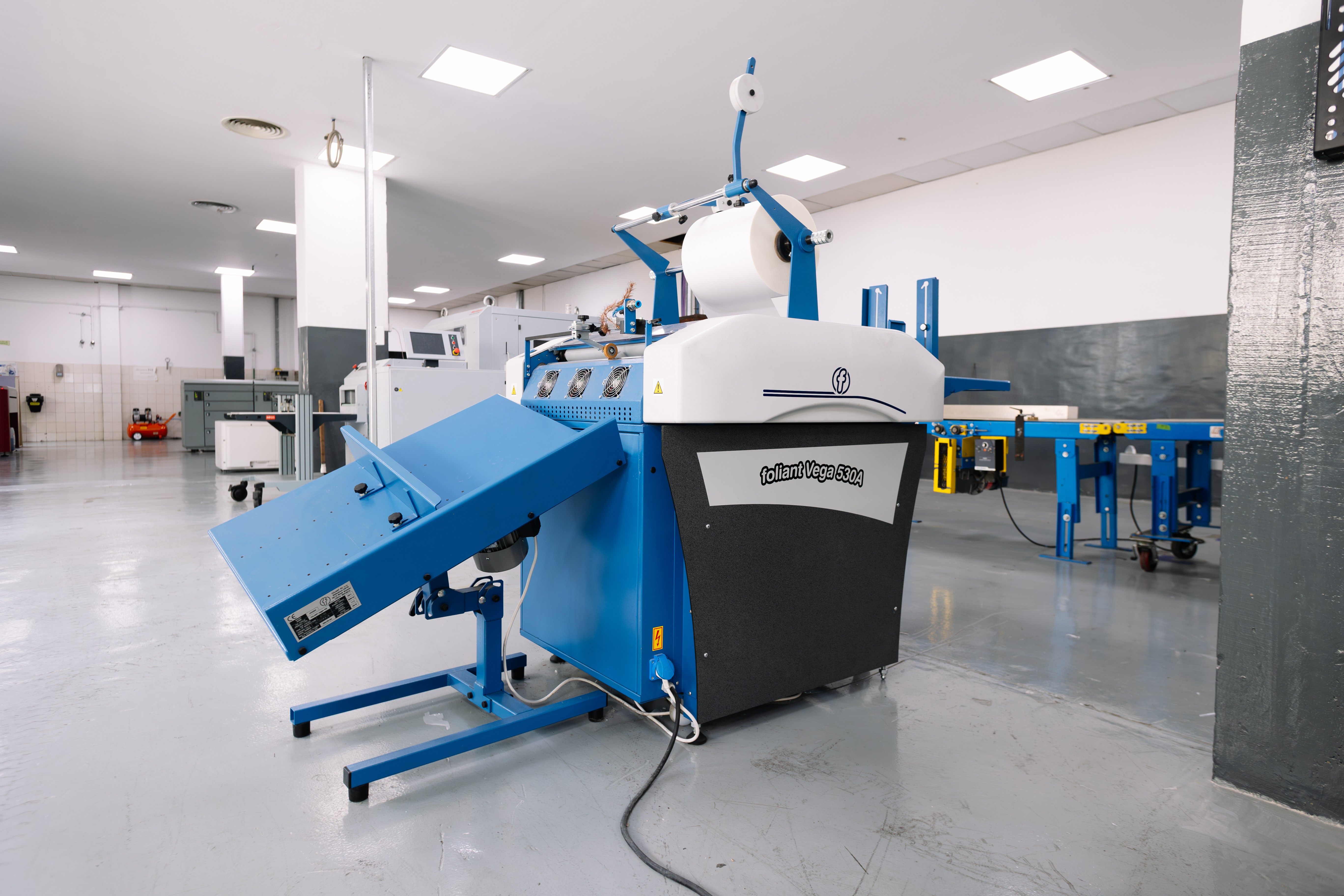 LAMINADORA FOLIANT VEGA 530A